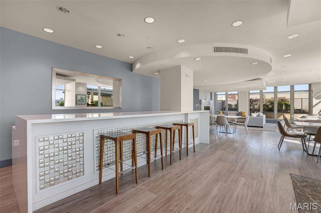 4909 Laclede Avenue 1104, St Louis, MO 63108