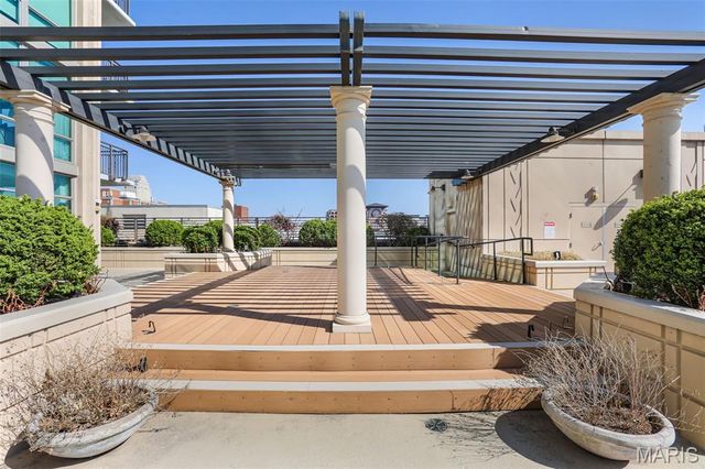 4909 Laclede Avenue 1104, St Louis, MO 63108