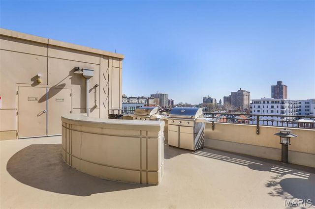 4909 Laclede Avenue 1104, St Louis, MO 63108