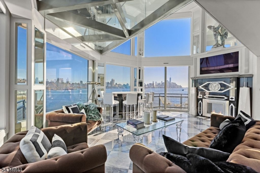 600 Harbor 1079, Weehawken Twp., NJ 07086 — photo 3