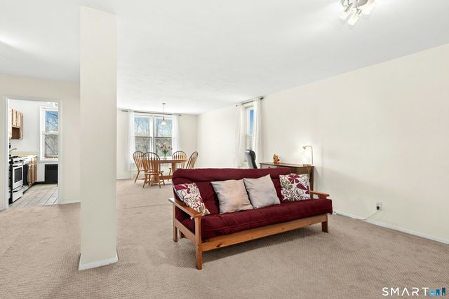 7 4th Street 3C, Stamford, CT 06905