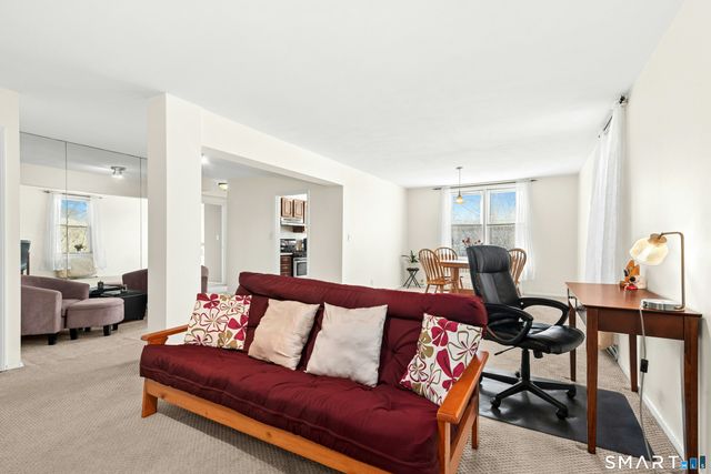 7 4th Street 3C, Stamford, CT 06905