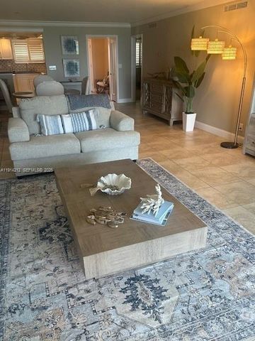 350 Beach Rd 204, Tequesta, FL 33469