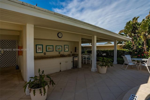 350 Beach Rd 204, Tequesta, FL 33469