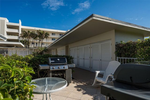 350 Beach Rd 204, Tequesta, FL 33469