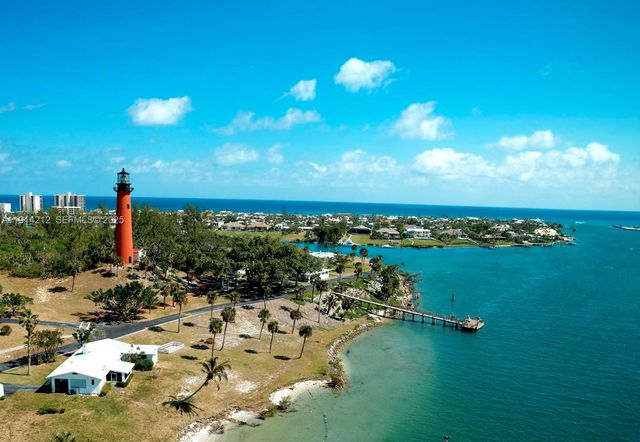 350 Beach Rd 204, Tequesta, FL 33469