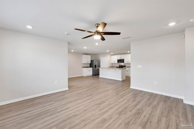 5964 Laurel Oak Dr, Pensacola, FL 32526