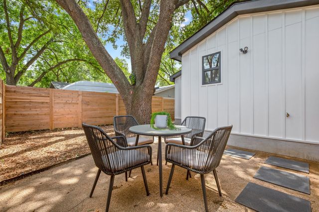 3704 Munson ST 1, Austin, TX 78721