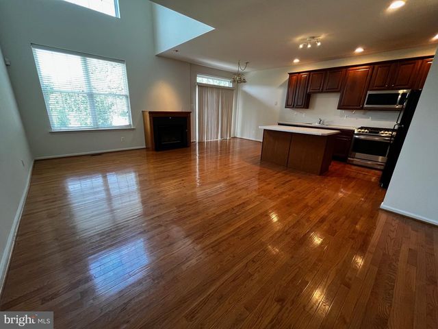 244 S AZALEA CT, Glen Mills, PA 19342