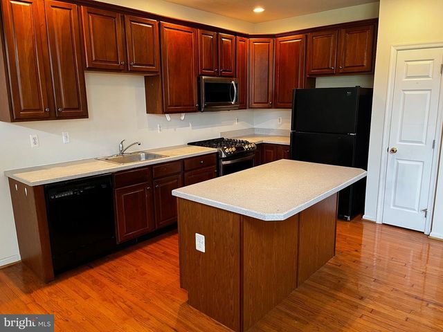 244 S AZALEA CT, Glen Mills, PA 19342