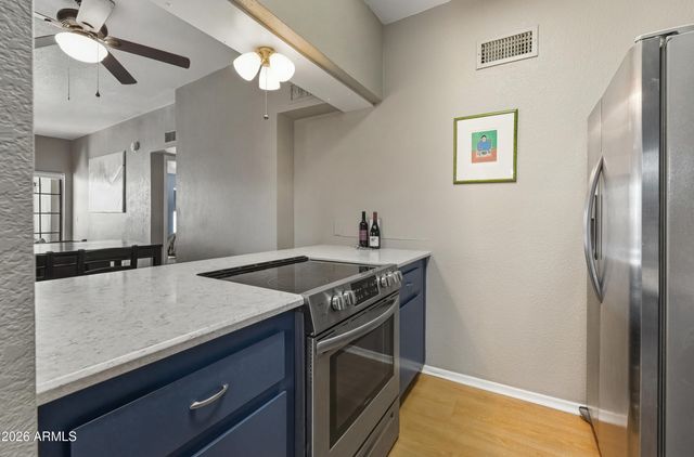 8020 E THOMAS Road 329, Scottsdale, AZ 85251