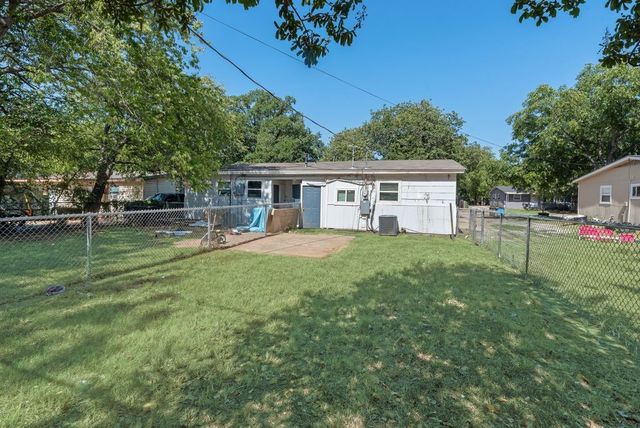 2212 David Drive 2214, Fort Worth, TX 76111