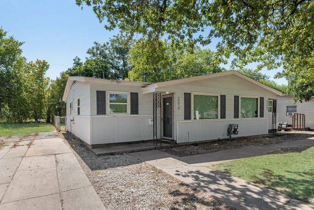 2212 David Drive 2214, Fort Worth, TX 76111