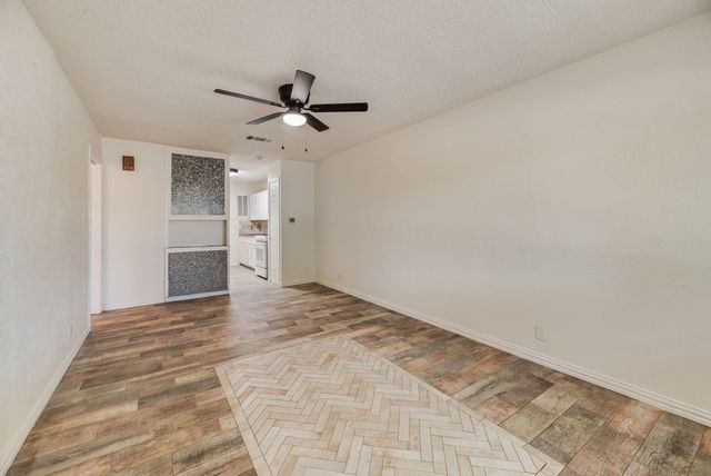 2212 David Drive 2214, Fort Worth, TX 76111