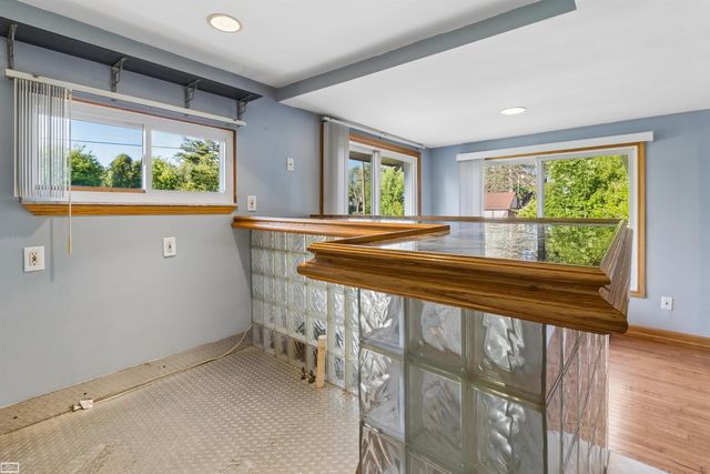 28697 South River Road, Harrison Twp, MI 48045