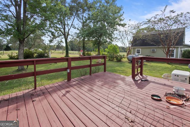 402 Tom Bell Road, Milner, GA 30257