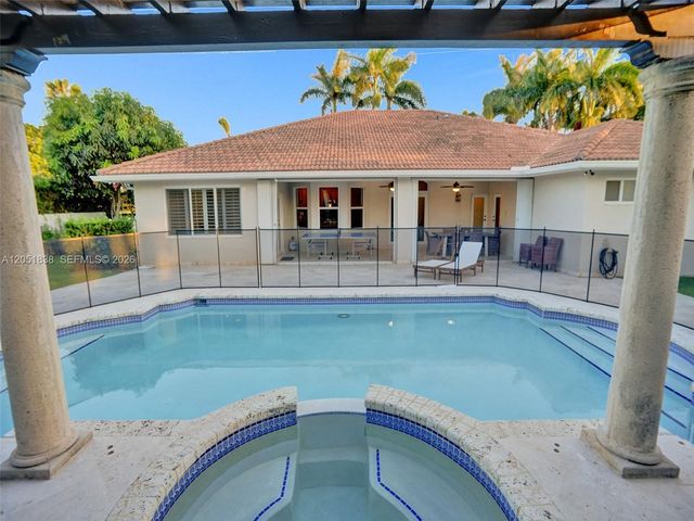 12401 SW 77th Street 12401, Miami, FL 33183
