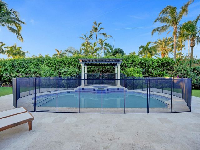 12401 SW 77th Street 12401, Miami, FL 33183