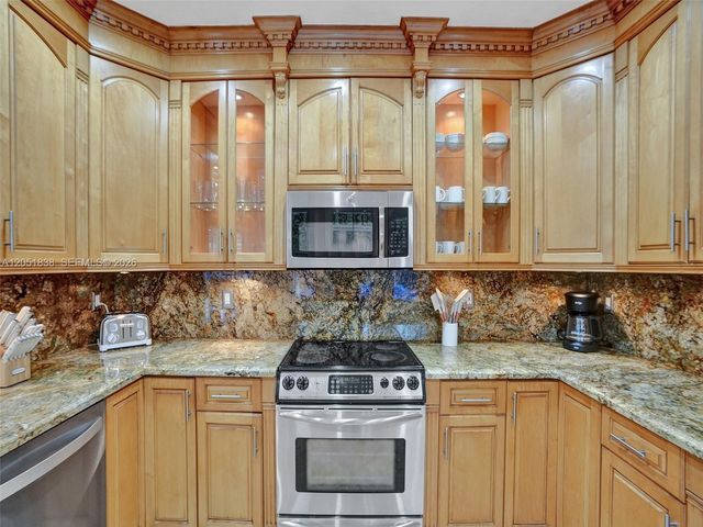 12401 SW 77th Street 12401, Miami, FL 33183