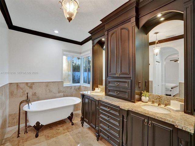 12401 SW 77th Street 12401, Miami, FL 33183