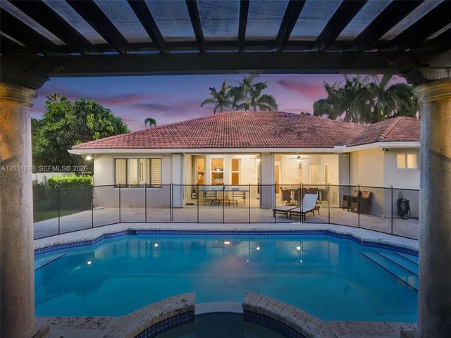 12401 SW 77th Street 12401, Miami, FL 33183