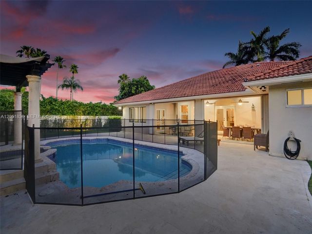 12401 SW 77th Street 12401, Miami, FL 33183