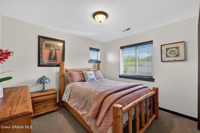 2652 W RENOIR DR, Coeur D'alene, ID 83815