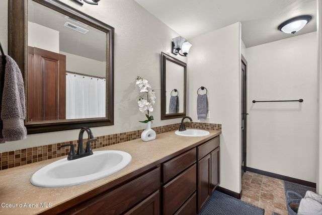 2652 W RENOIR DR, Coeur D'alene, ID 83815