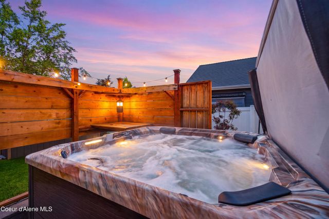 2652 W RENOIR DR, Coeur D'alene, ID 83815