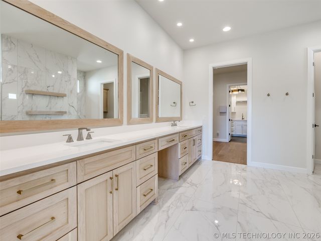 11909 S Vandalia Avenue, Tulsa, OK 74137