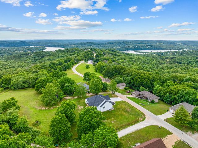 1296 Mule Barn Drive, Cape Fair, MO 65624