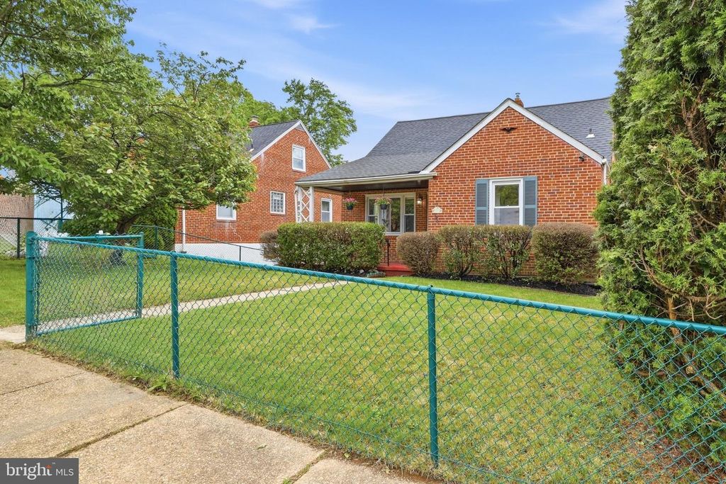 Image 3 of property listing at 9637 MASON AVE, Parkville, MD 21234