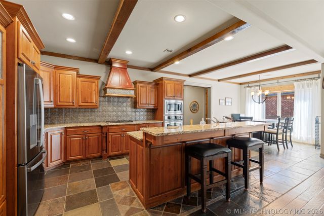 9114 N 100th Street E, Owasso, OK 74055