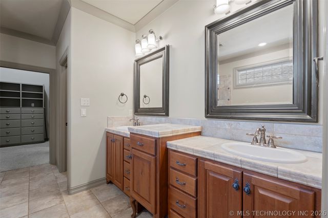 9114 N 100th Street E, Owasso, OK 74055