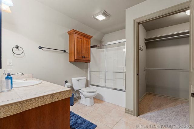 9114 N 100th Street E, Owasso, OK 74055