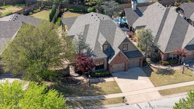 9114 N 100th Street E, Owasso, OK 74055