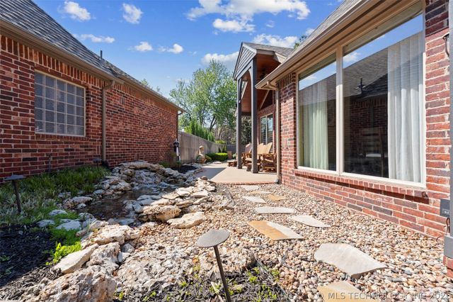 9114 N 100th Street E, Owasso, OK 74055