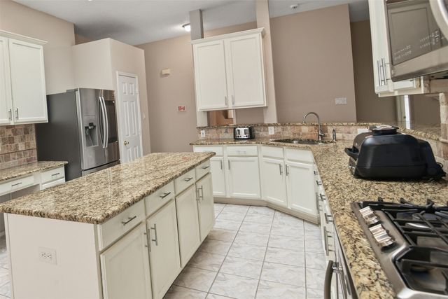 812 Patricia Drive, Allen, TX 75002