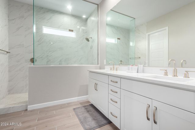 10472 W Adam Avenue, Peoria, AZ 85382