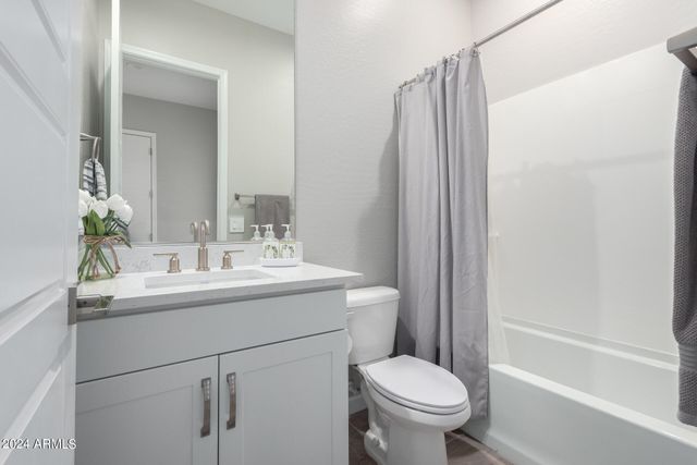 10472 W Adam Avenue, Peoria, AZ 85382