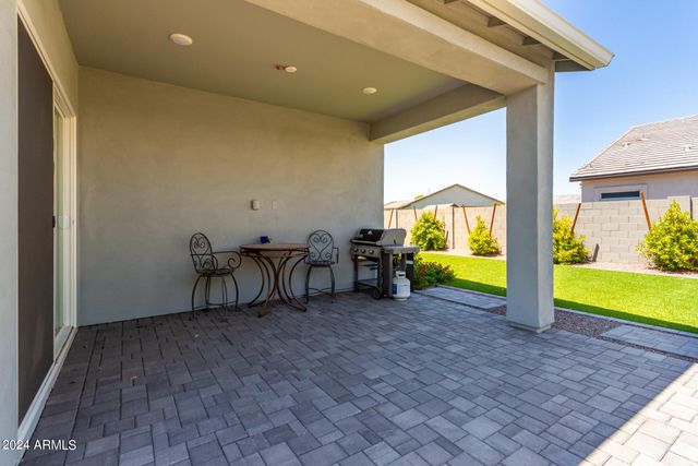 10472 W Adam Avenue, Peoria, AZ 85382