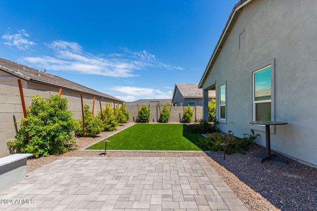 10472 W Adam Avenue, Peoria, AZ 85382