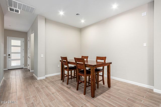 10472 W Adam Avenue, Peoria, AZ 85382