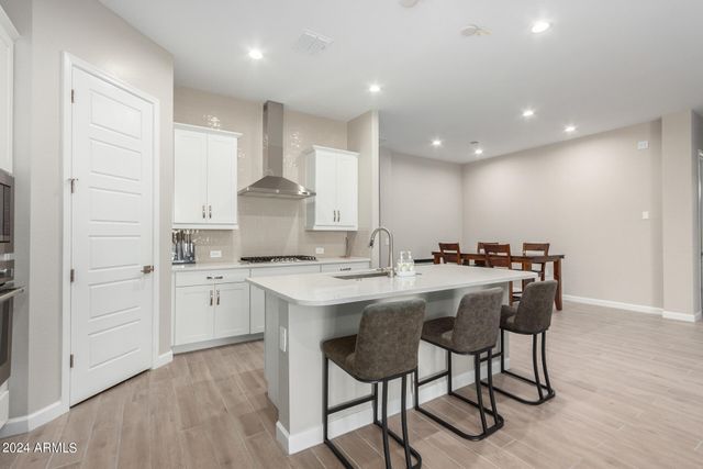 10472 W Adam Avenue, Peoria, AZ 85382