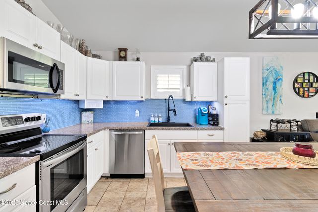 1845 SW 13th Place SW, Vero Beach, FL 32962