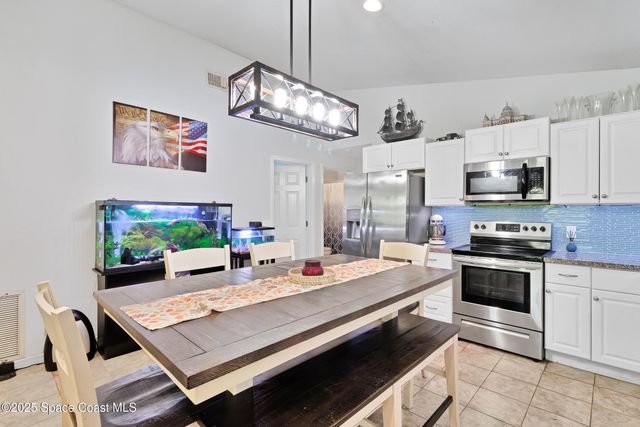 1845 SW 13th Place SW, Vero Beach, FL 32962