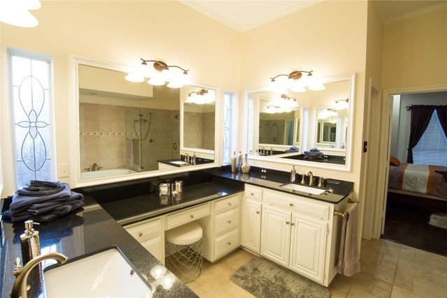 2308 Ox Bow Court, Arlington, TX 76006