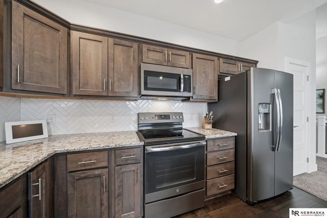 7307 Swiss Alps Avenue, Lincoln, NE 68516