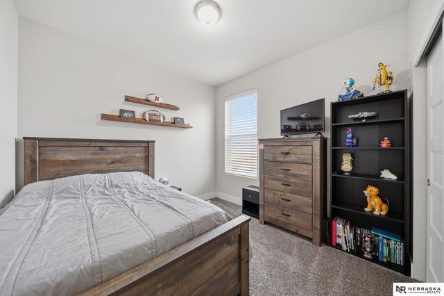 7307 Swiss Alps Avenue, Lincoln, NE 68516