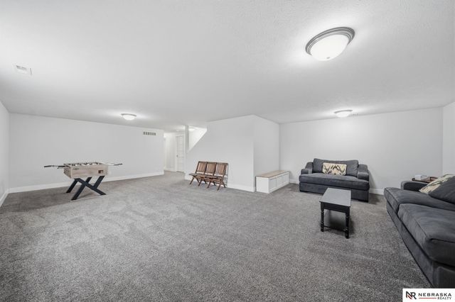 7307 Swiss Alps Avenue, Lincoln, NE 68516